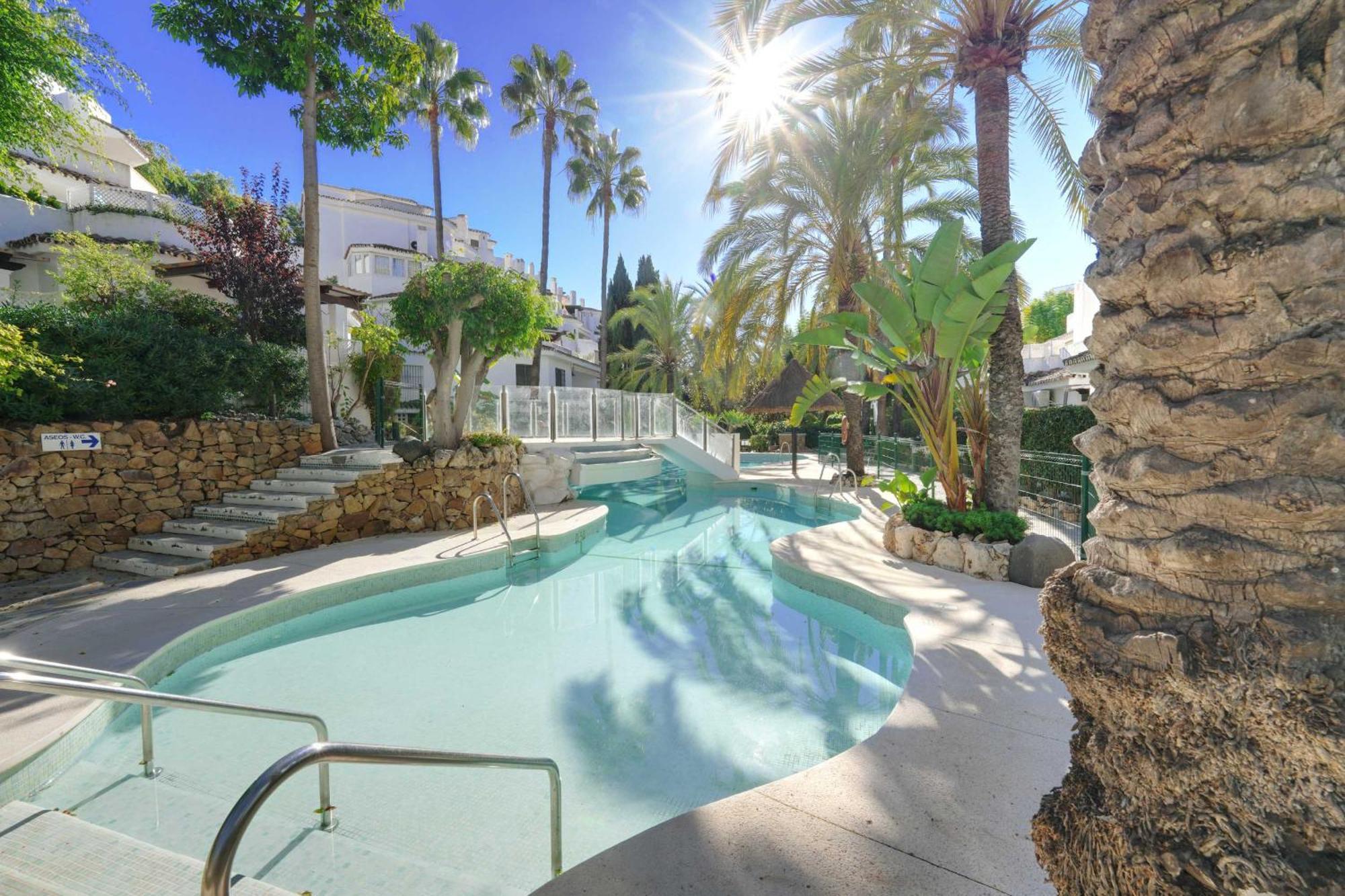 1104 First Line Beach Apartment Golden Beach Pool Marbella Ngoại thất bức ảnh