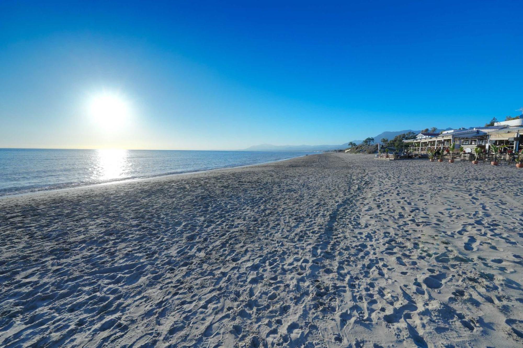 1104 First Line Beach Apartment Golden Beach Pool Marbella Ngoại thất bức ảnh