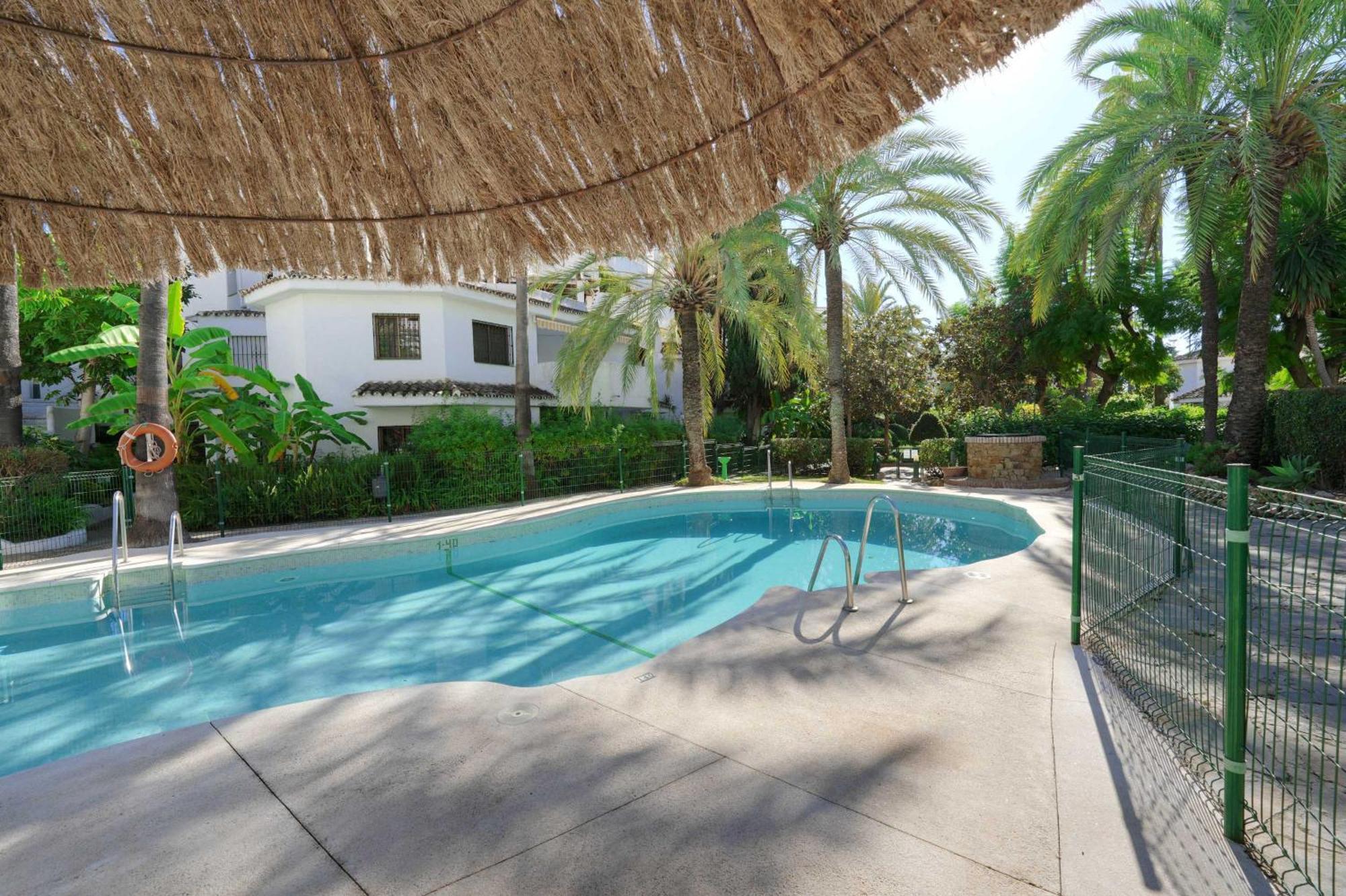 1104 First Line Beach Apartment Golden Beach Pool Marbella Ngoại thất bức ảnh
